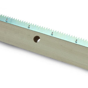 Court Royal simítófa fogazott pengével